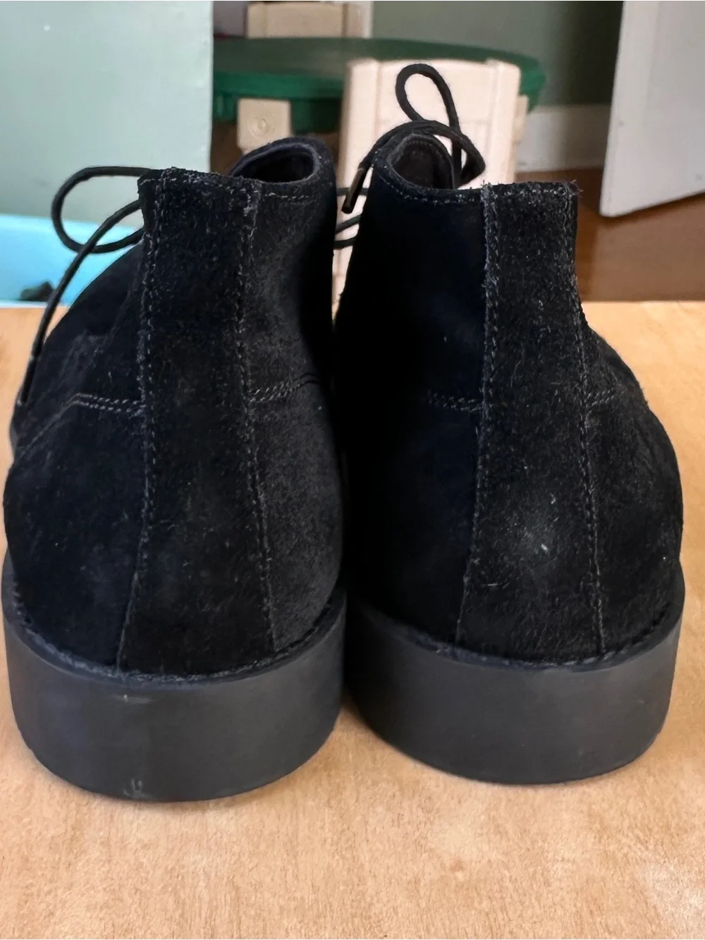 Banana Republic Men’s Black Suede Lace-Up Chukka Boots Size 10